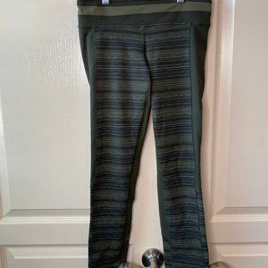 Lululemon Green Patterned Cropped Leggings Sz 4